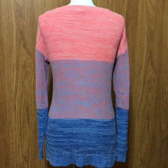 sweatshirt - Picture 2 of 3